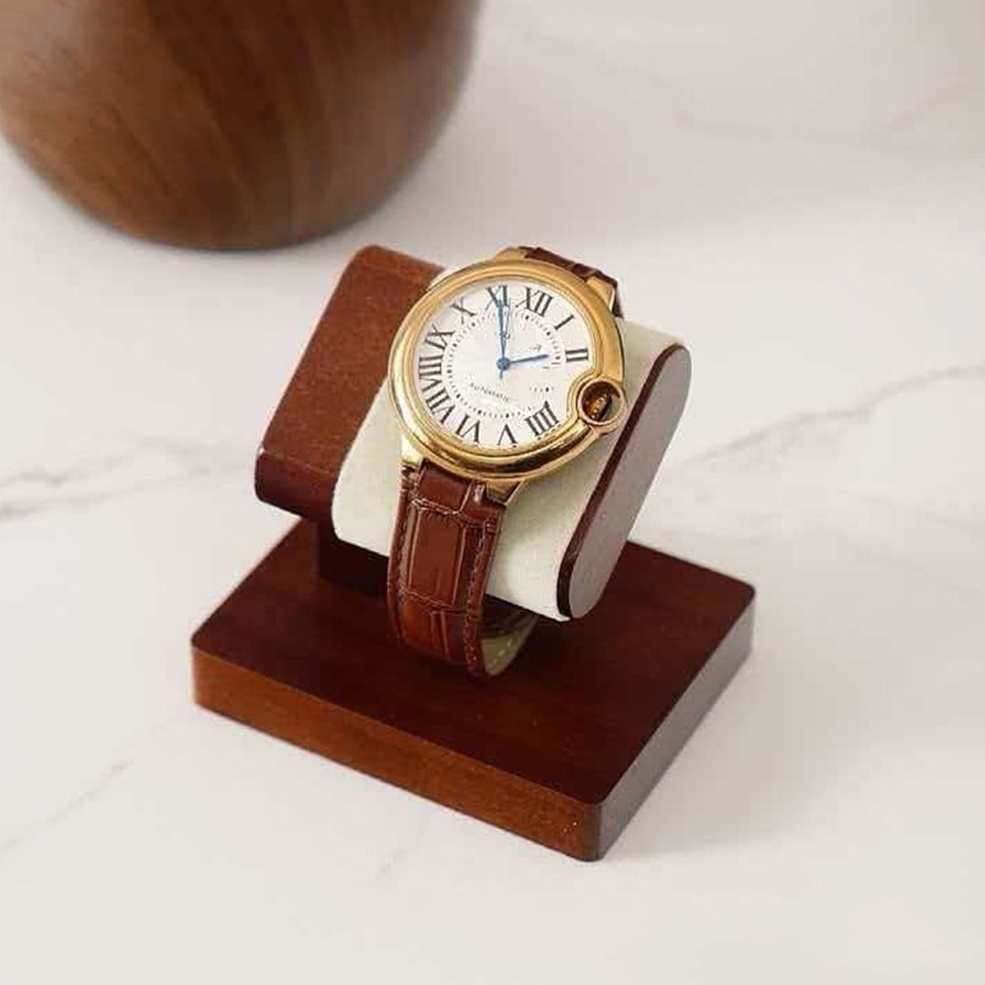 Jewelry Shop Watches - Деревянная подставка для часов из массива