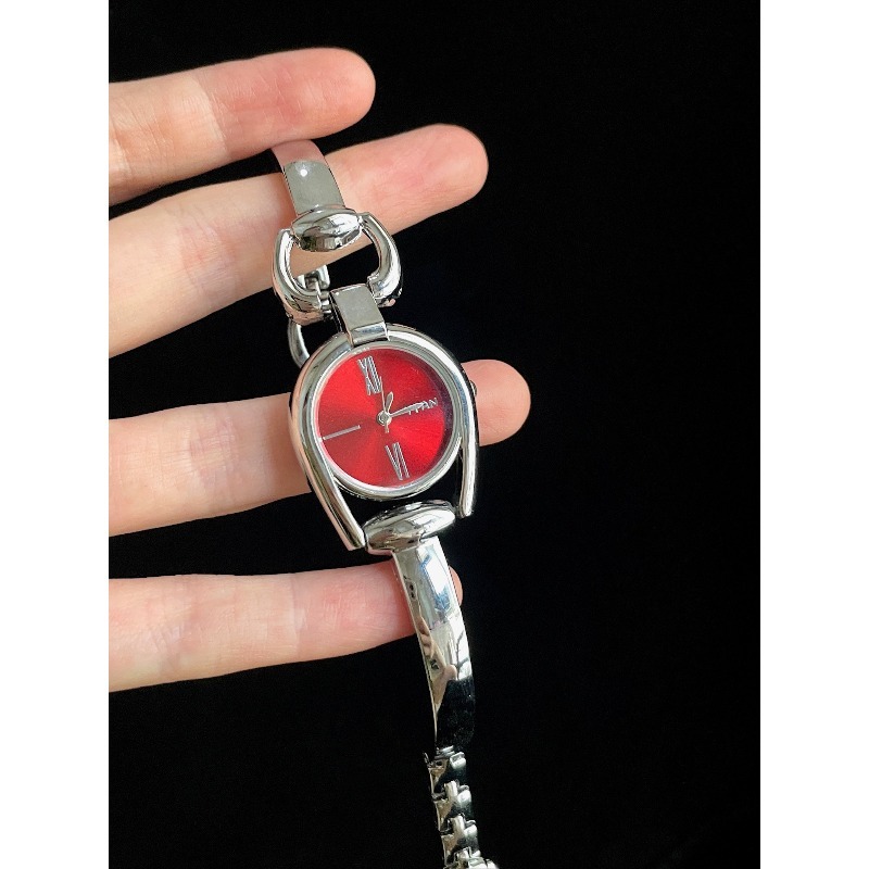 Винтажные часы Rosy Glow Momen – обзор и цена Moments Watches & Jewelry Vaughan Mills