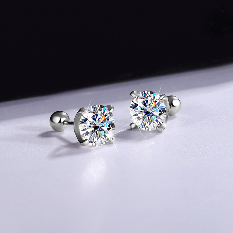Серьги-гвоздики с муассанитом  – обзор и цена Diamond Stud Earrings