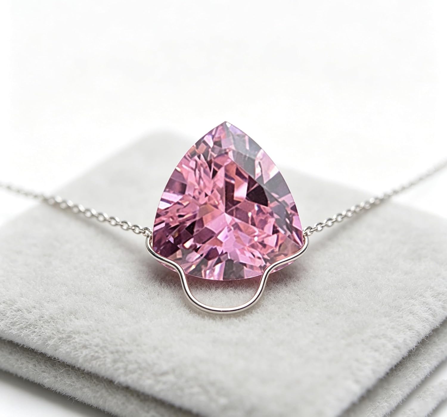 Розовый свободный камень треуг – обзор и цена Diamond Stud Earrings