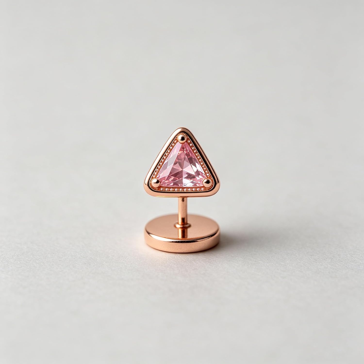Розовый свободный камень треуг – обзор и цена Diamond Stud Earrings
